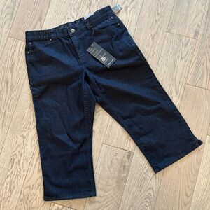 Reitmans BNWT Curvy Deep Indigo Capri Jean
